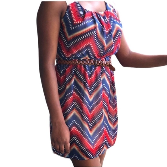 RED CAMEL, NWT, WOMENS CHEVRON PRINT, MINI DRESS WITH BELT. SIZE L - Picture 1 of 11